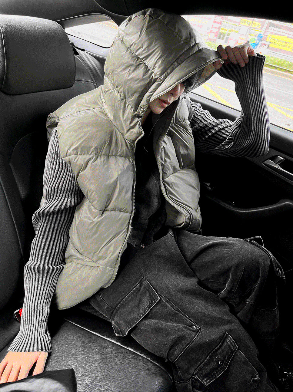 Metal khaki hooded banding padded vest
