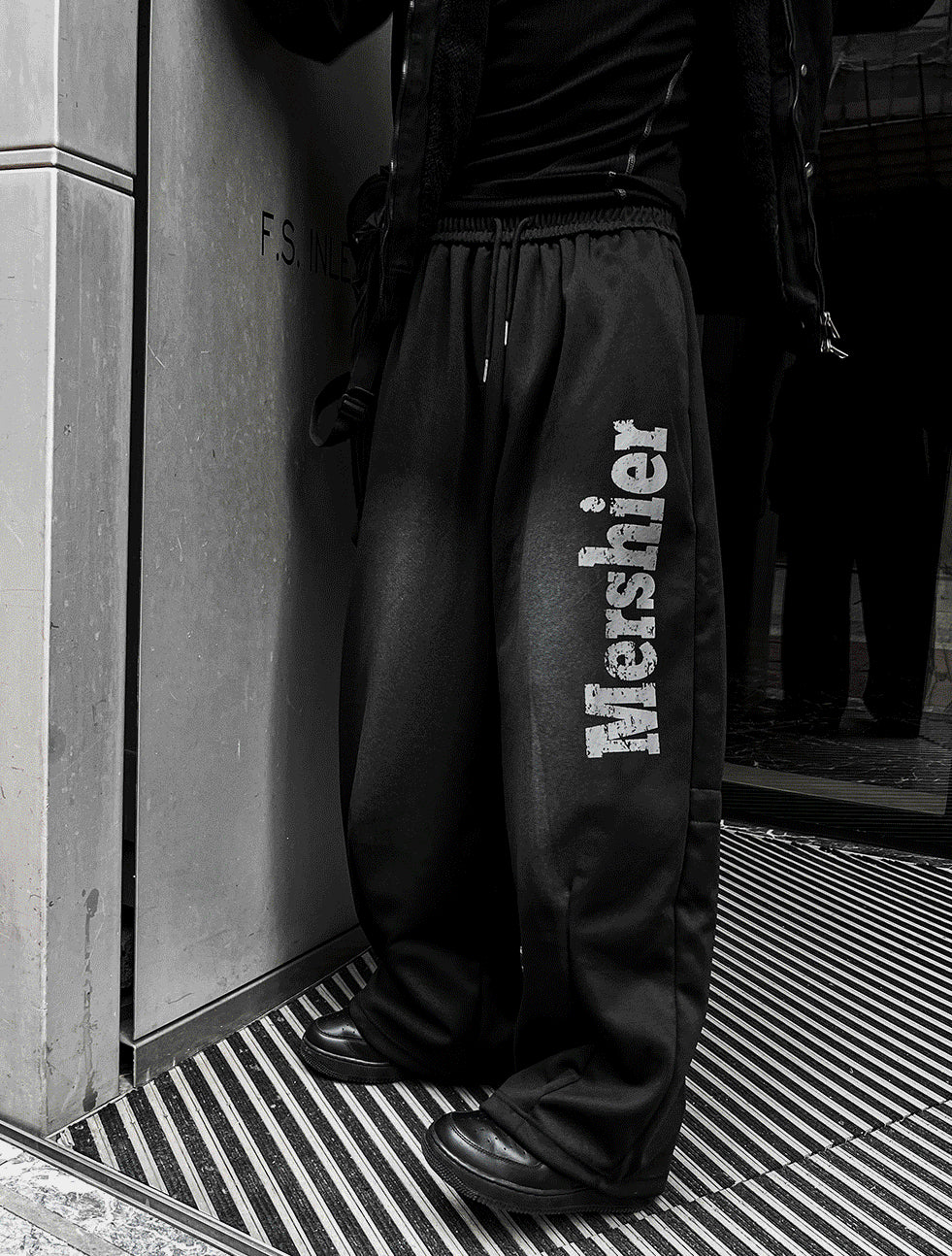 Mershier Side Print Pigment Wash Wide Training Pants – cosyharu