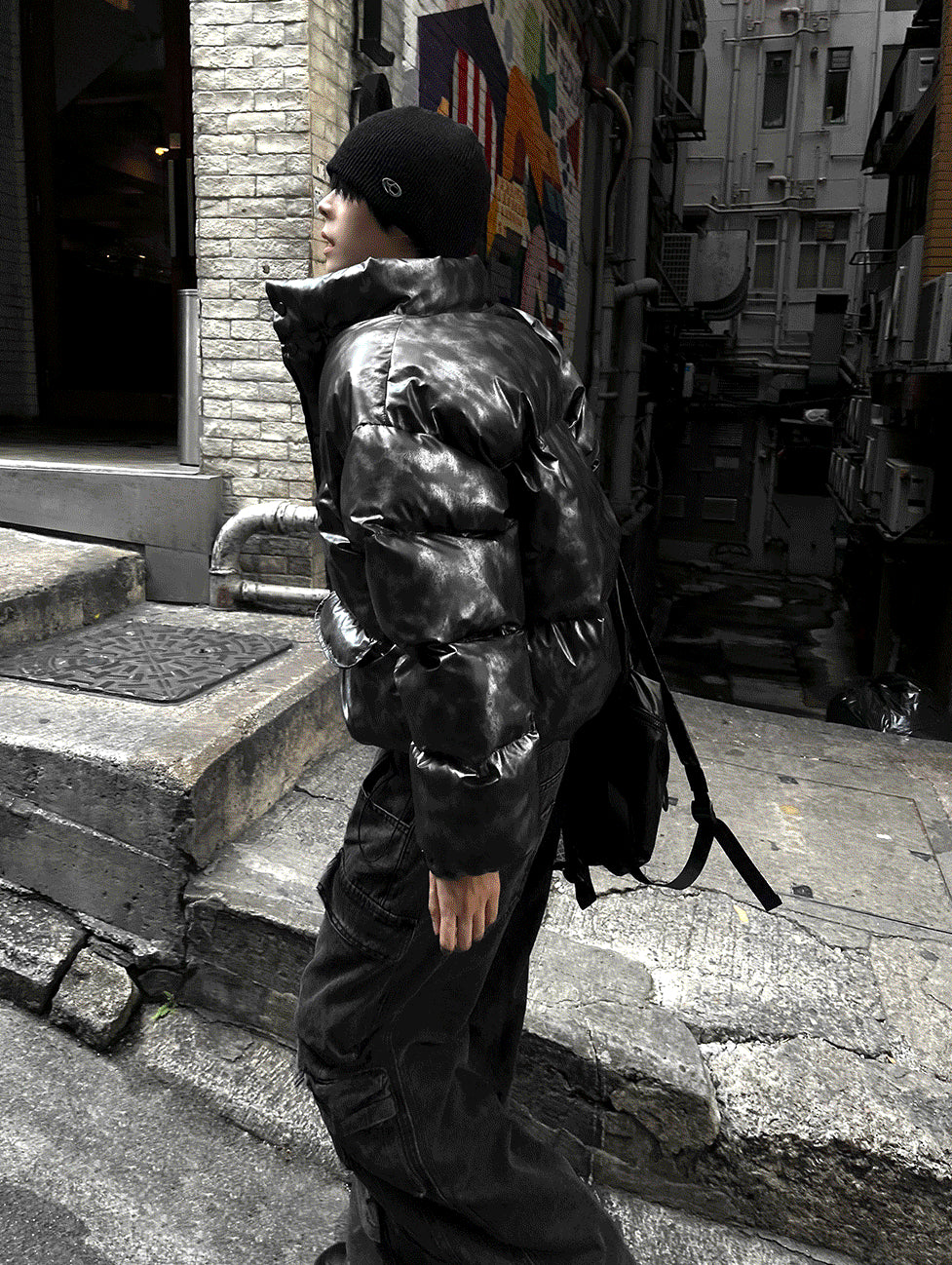 Dark Charcoal Metal Gray + Semi-Crop Banding Padding