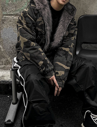 Dark camo semi-crop hooded fur jumper! + dark brown fur trim