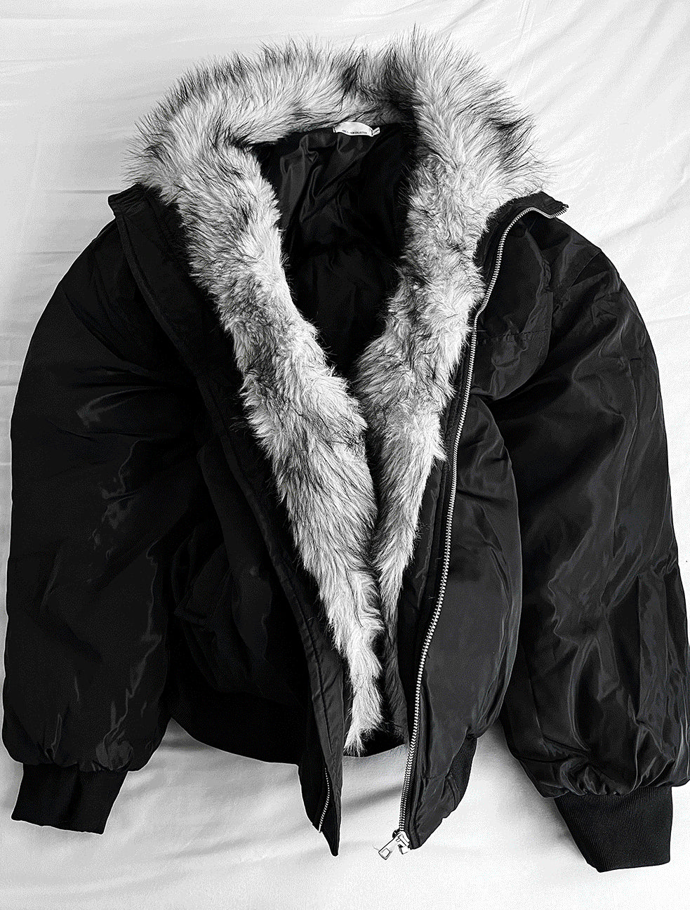 Shaggy Deep Black Winter Jumper + White Silver Black Fur