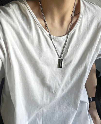 Minimal square chain necklace