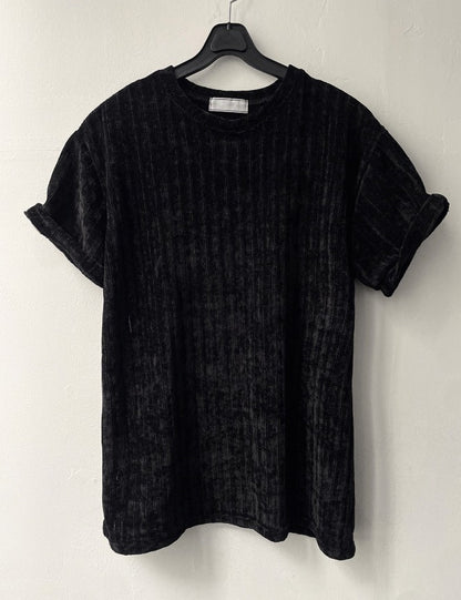 Belloa Round Short Sleeve T-Shirt