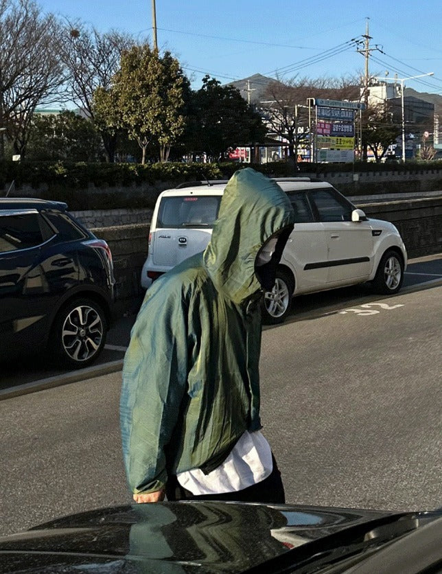 Bi-Wrinkle Hooded Windbreaker