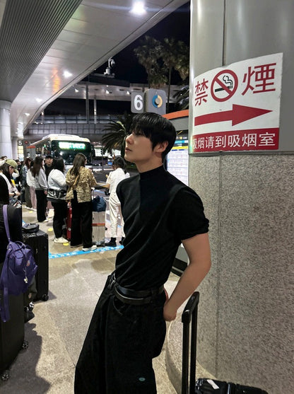 Muscle Fit Half High Neck Short Sleeve T-shirt