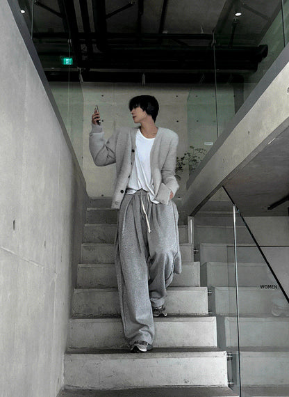 Deep pocktuck pants (both wide and jogger)