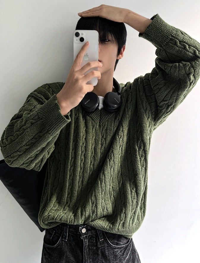 cliff twist V-neck knit