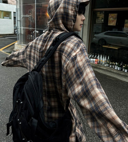 lable hood check shirt