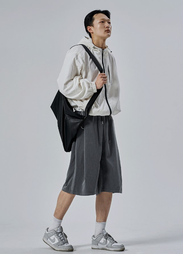 Half-Banding Bermuda Shorts