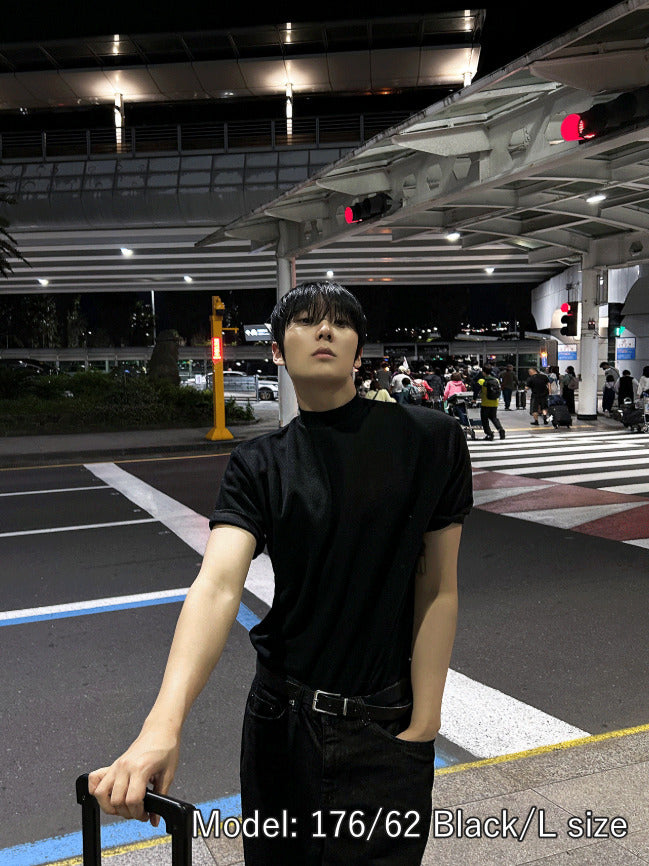 Muscle Fit Half High Neck Short Sleeve T-shirt