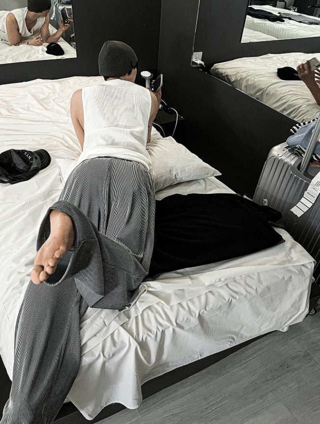 24s/s magic pleats pants