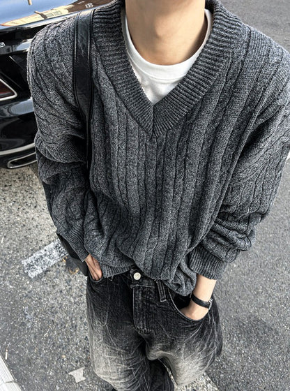 cliff twist V-neck knit