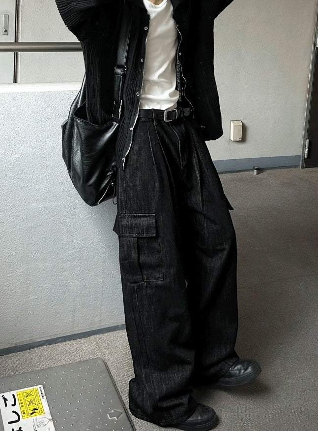 Two tuck washed wide cargo denim