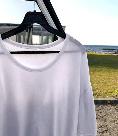 Minimalist U-neck Tee