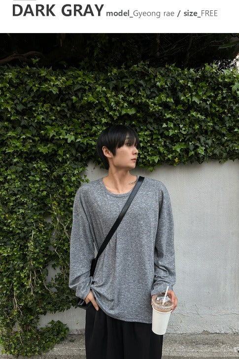 loose peach U-neck Tee