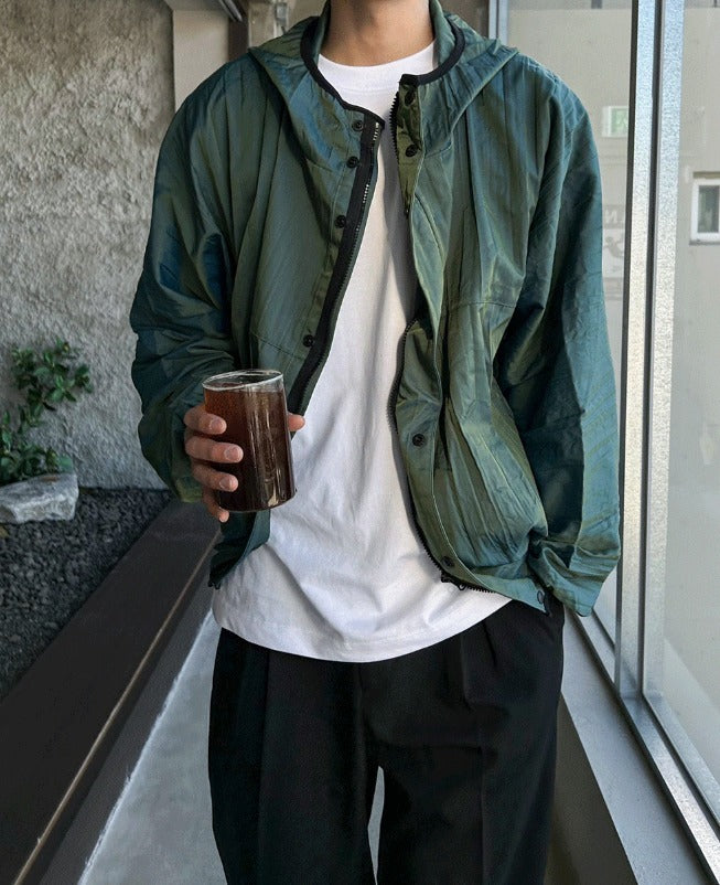 Bi-Wrinkle Hooded Windbreaker