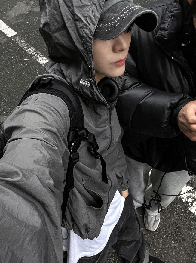 arc-in crop hood windbreaker