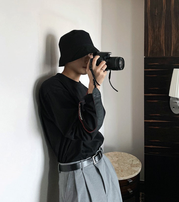 Minimal short brim bucket hat