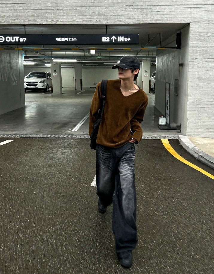 Breen V-Neck Deck Knitwear