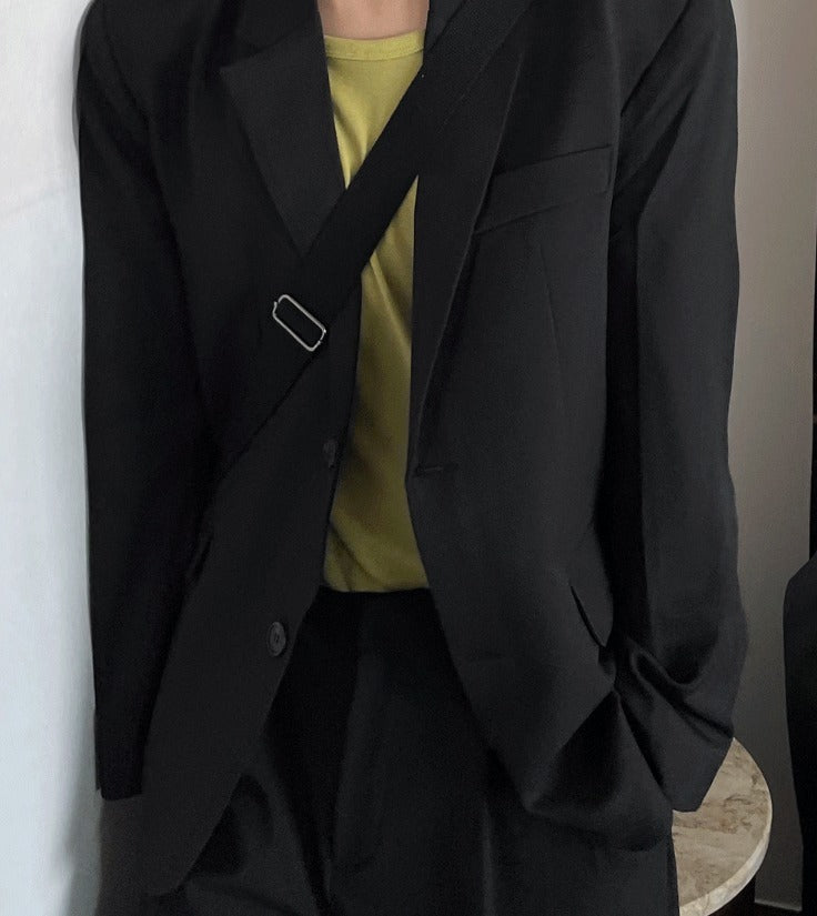 loose peach U-neck Tee