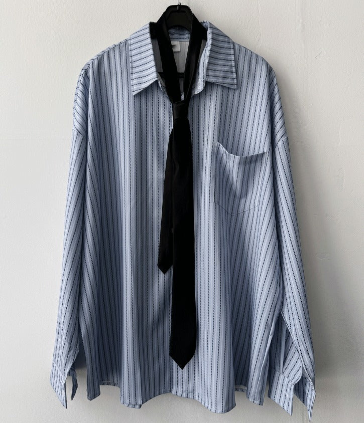 loose-fit striped shirt