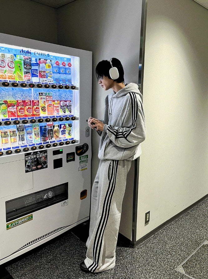Outside track wide pants