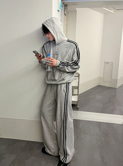 Outside track wide pants