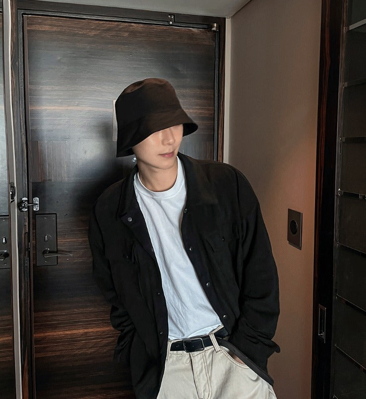Minimal short brim bucket hat