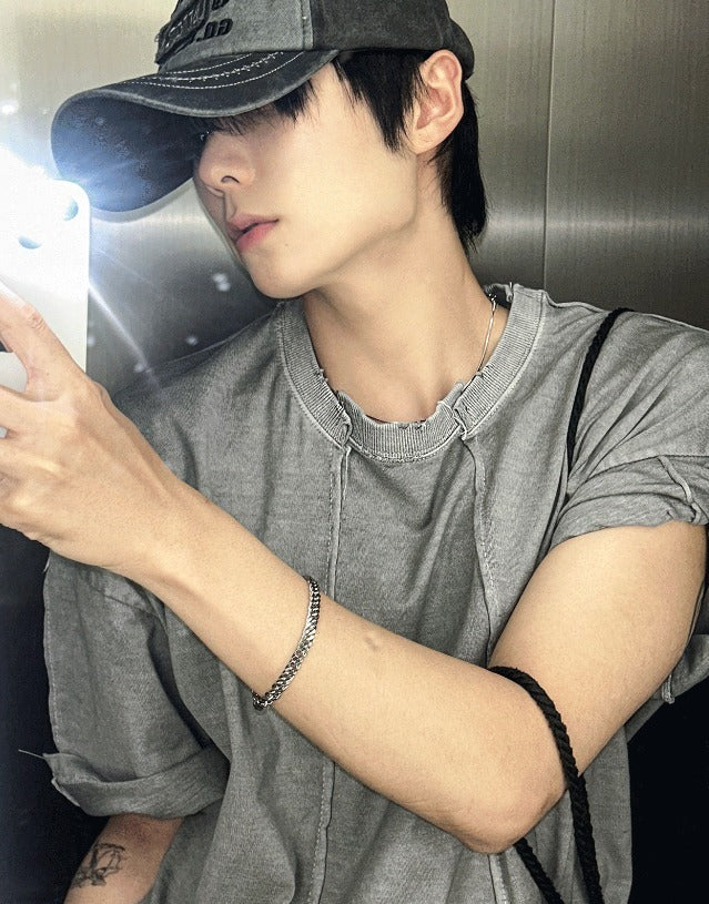 Daily snake necklace