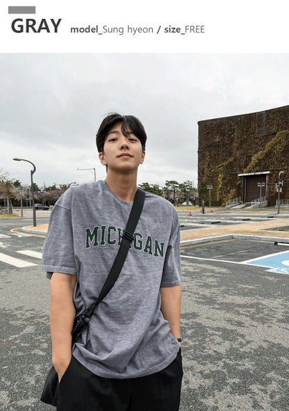 Washing Michigan Short Sleeve T-shirt