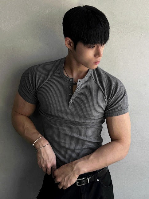Muscle Fit Henry Neck Short-Sleeved Knitwear