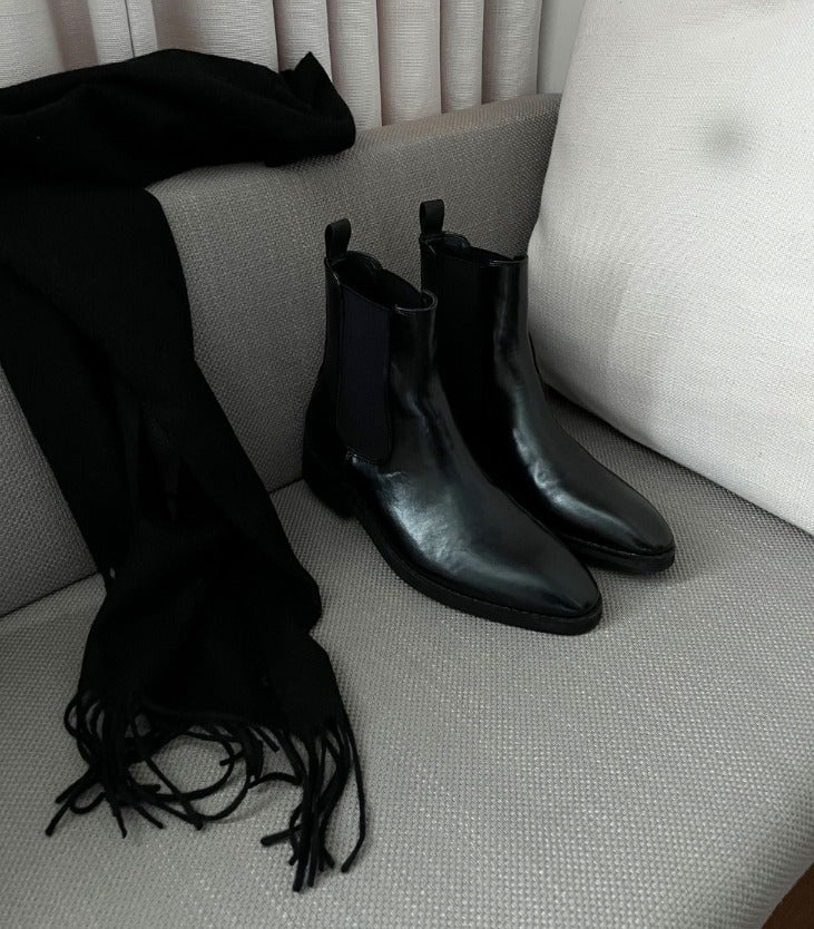 Athens Chelsea boots