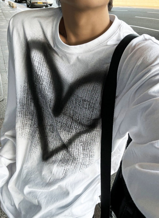 Hand Spray Brush Long Sleeve T-shirt