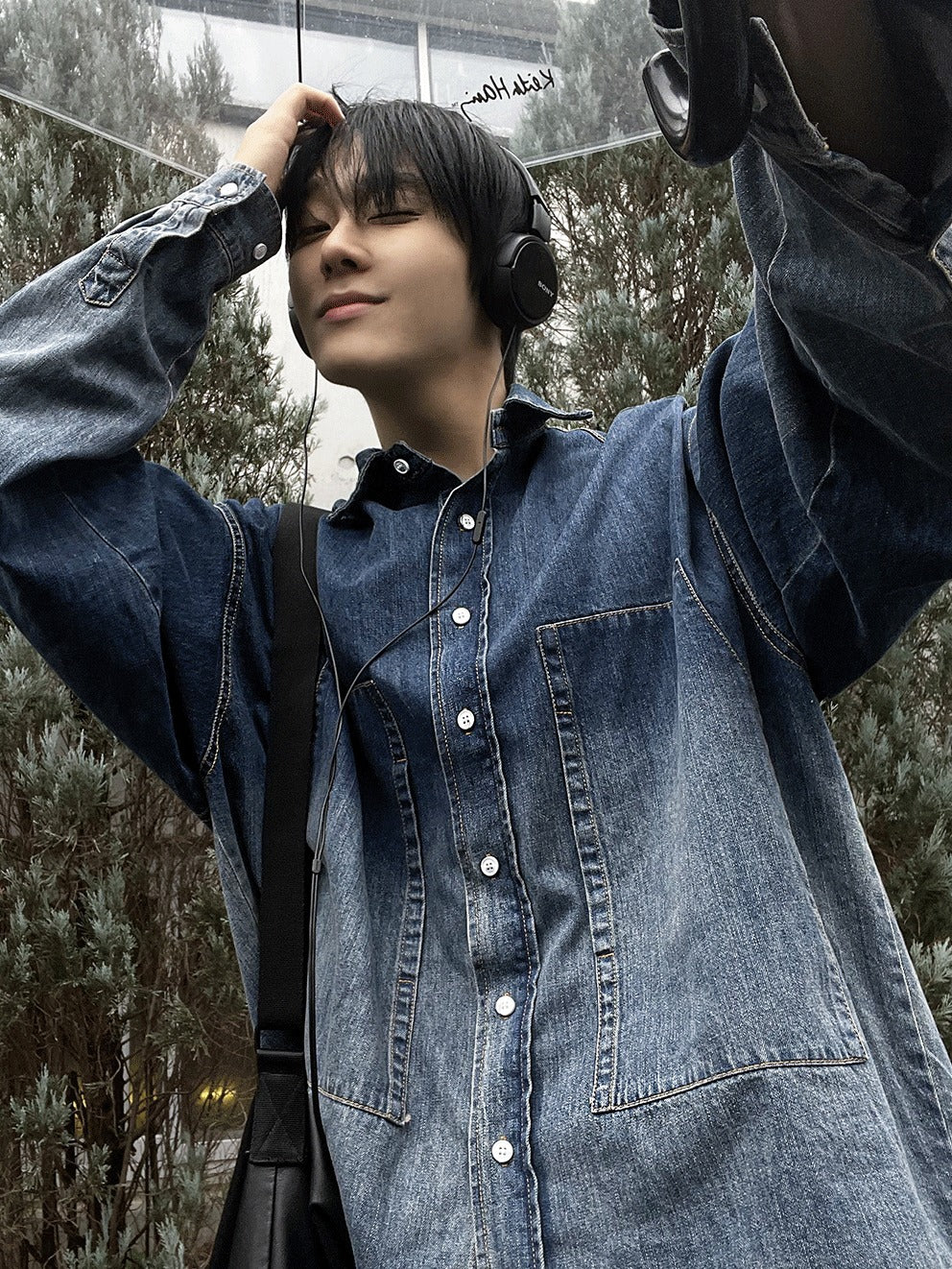 Deep Gradation Denim Shirt