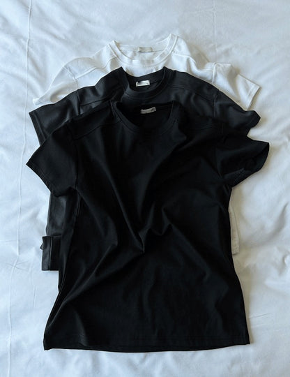 Cutting muscle-fit T-shirt