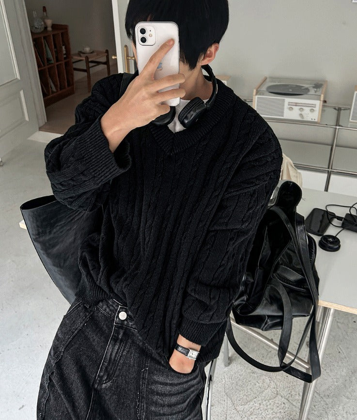 cliff twist V-neck knit