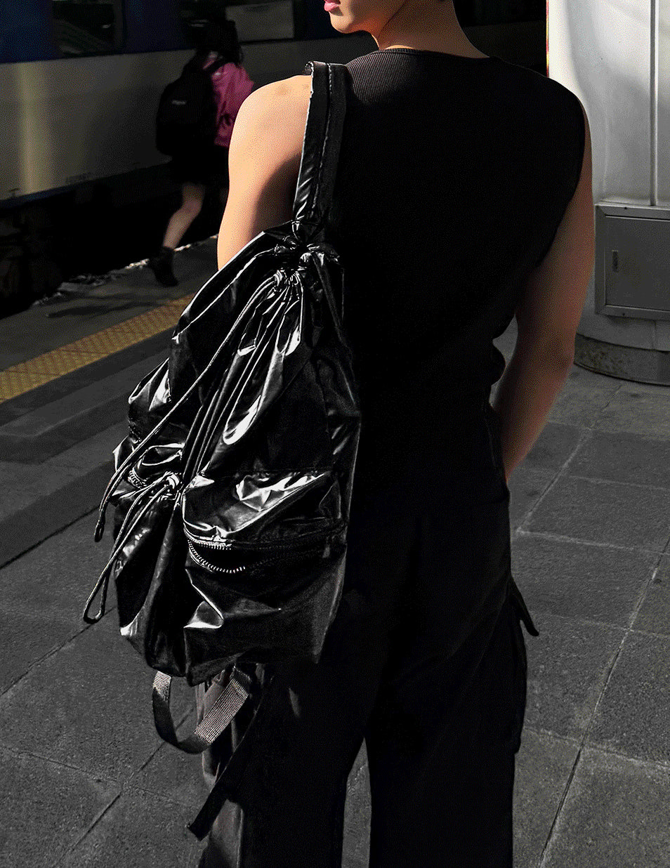 Hotono Glossy Backpack