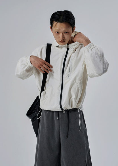 Half-Banding Bermuda Shorts