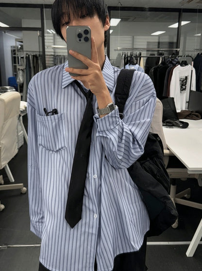 loose-fit striped shirt