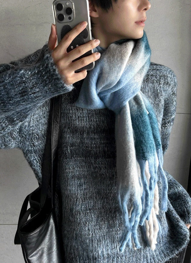 Two-tone brush round knitwear