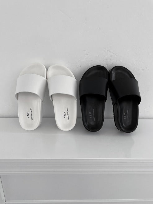 Mio Simple Slippers