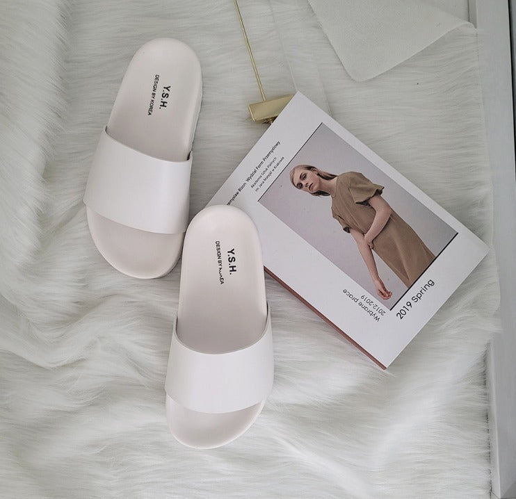 Mio Simple Slippers