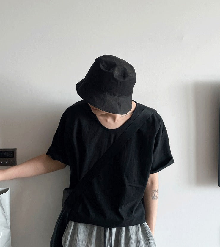 Minimal short brim bucket hat