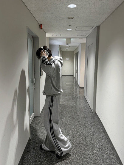 Outside track wide pants