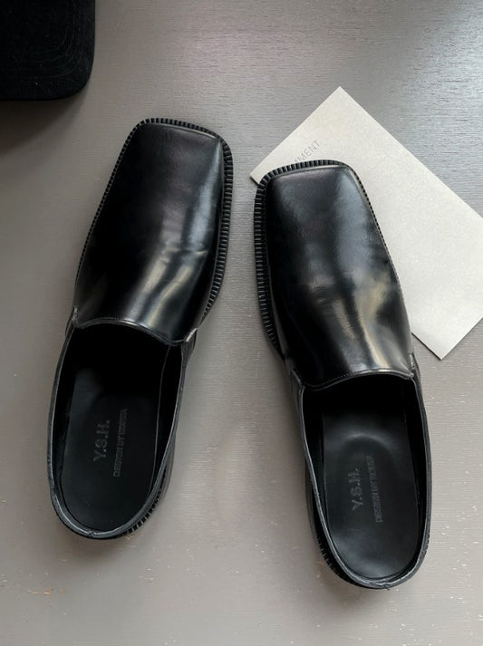 Liner Black Leather Mule