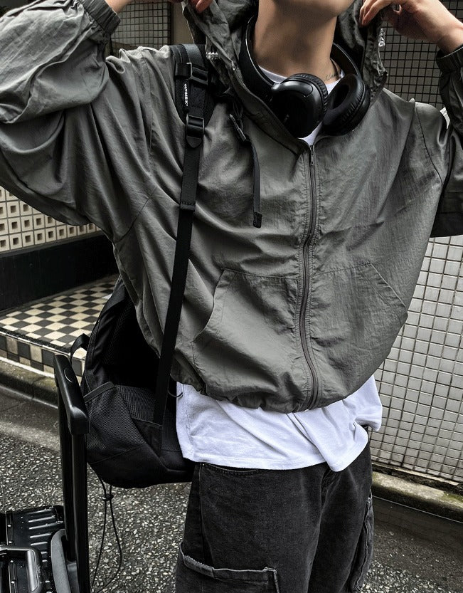 arc-in crop hood windbreaker
