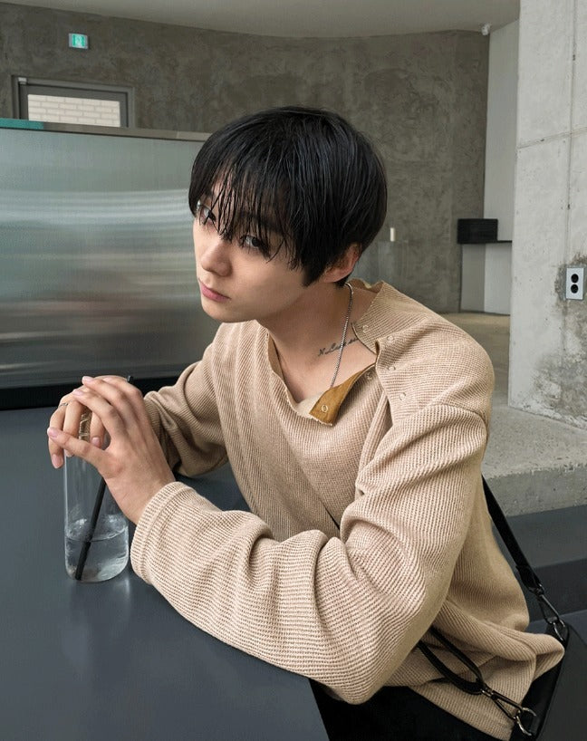 open five button golgi round knit