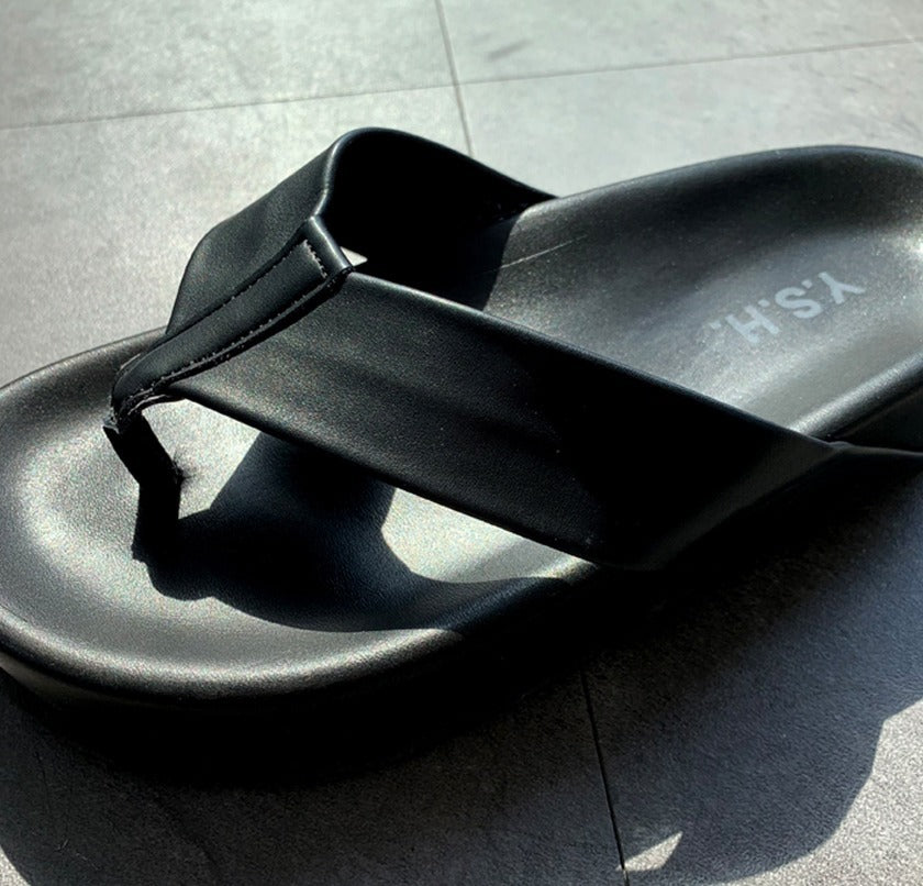 sunday summer leather flip-flop