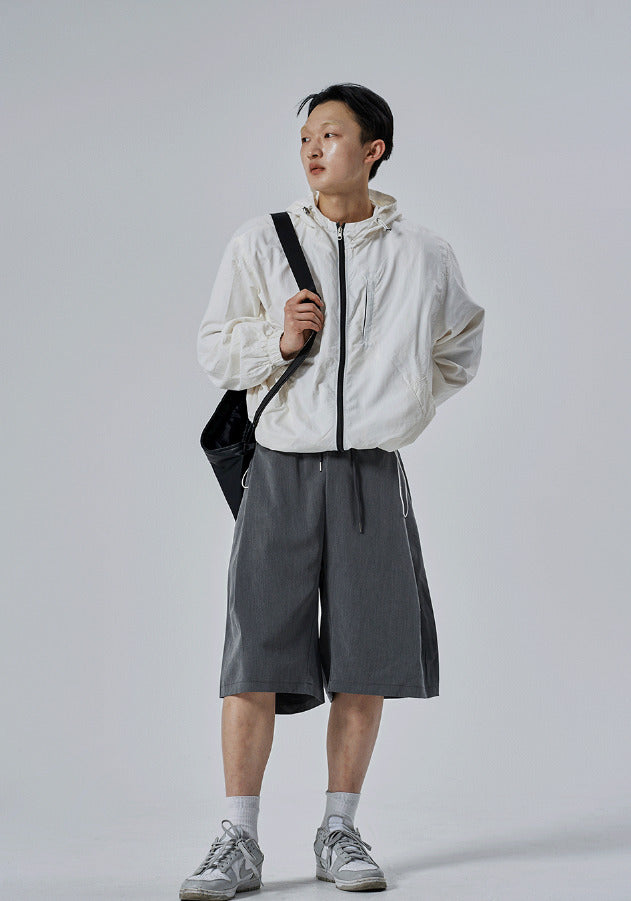 Half-Banding Bermuda Shorts