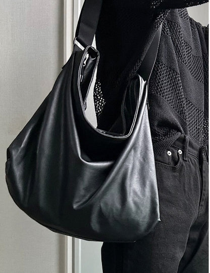 Venta Leather Crossbody Bag